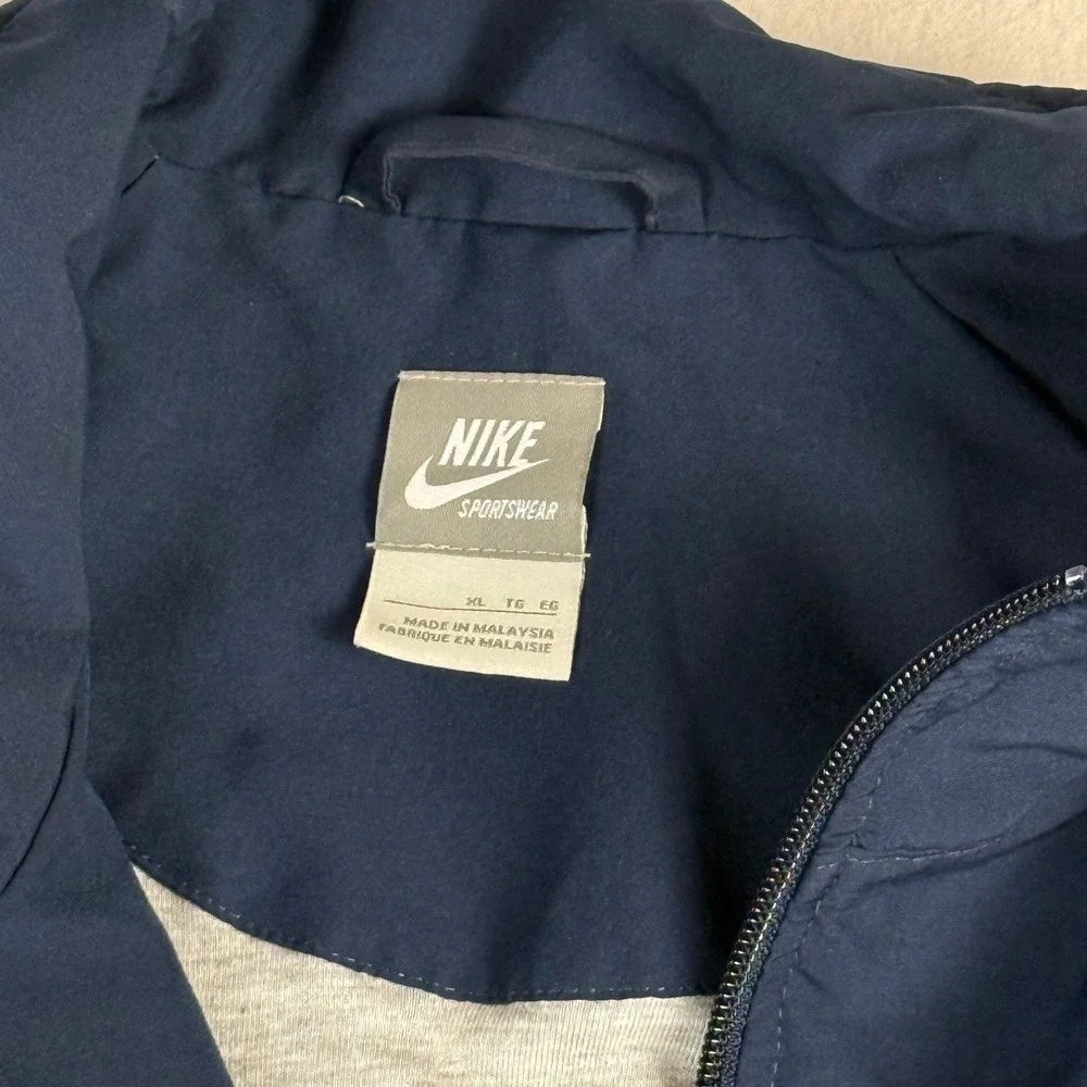 Nike Sportswear Mens XL Y2K Windbreaker Navy Blue White Colorblock Track Jacket